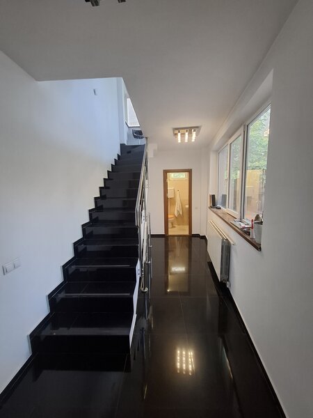 Inchiriez lot apartamente